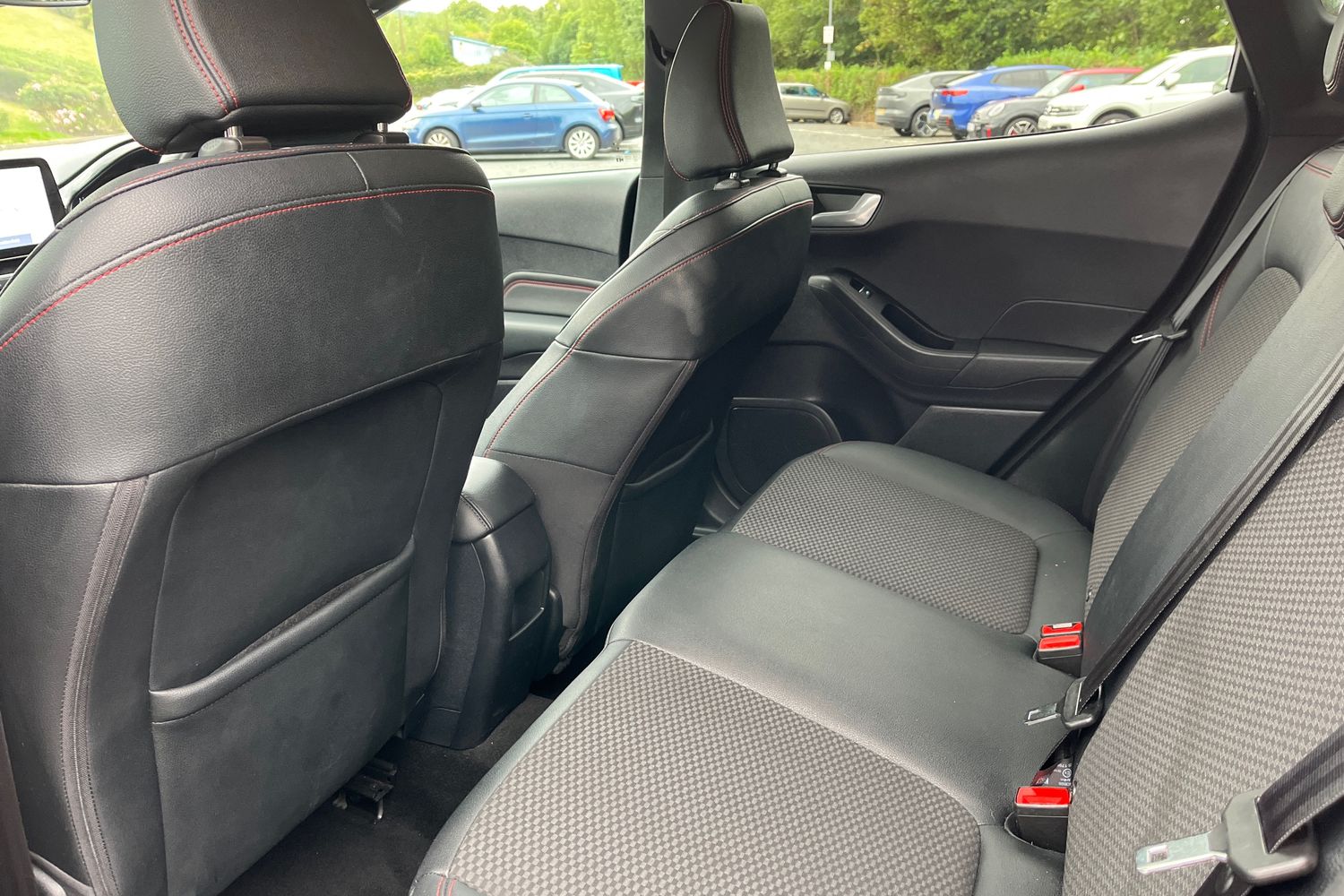 Ford Fiesta Photo 35