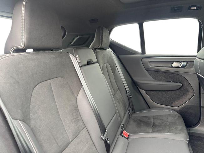 VOLVO Xc40 Photo 9