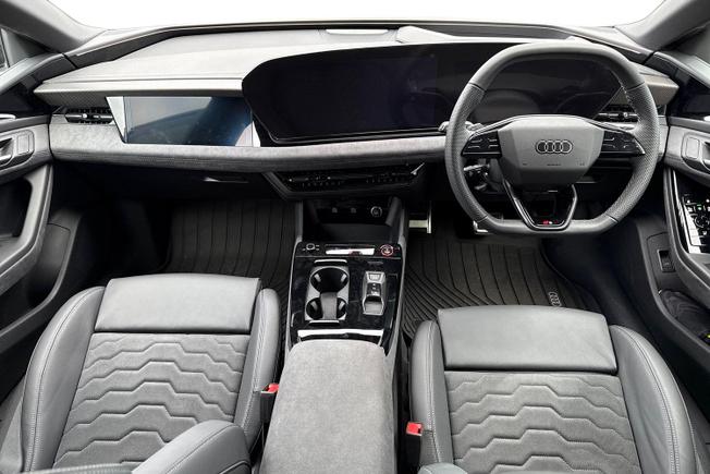 AUDI A6 E-Tron Avant Photo 10