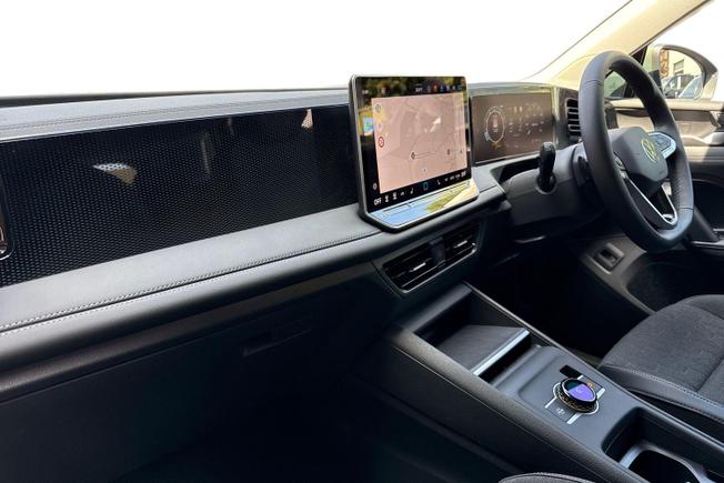 VOLKSWAGEN Tiguan Photo 2