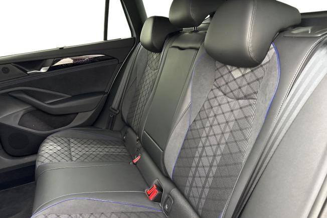 Volkswagen Passat Photo 9