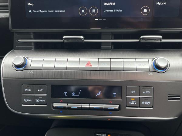 Hyundai KONA Photo autoimg-651515ea434212b62b6e318a3fe8774905378570.jpg