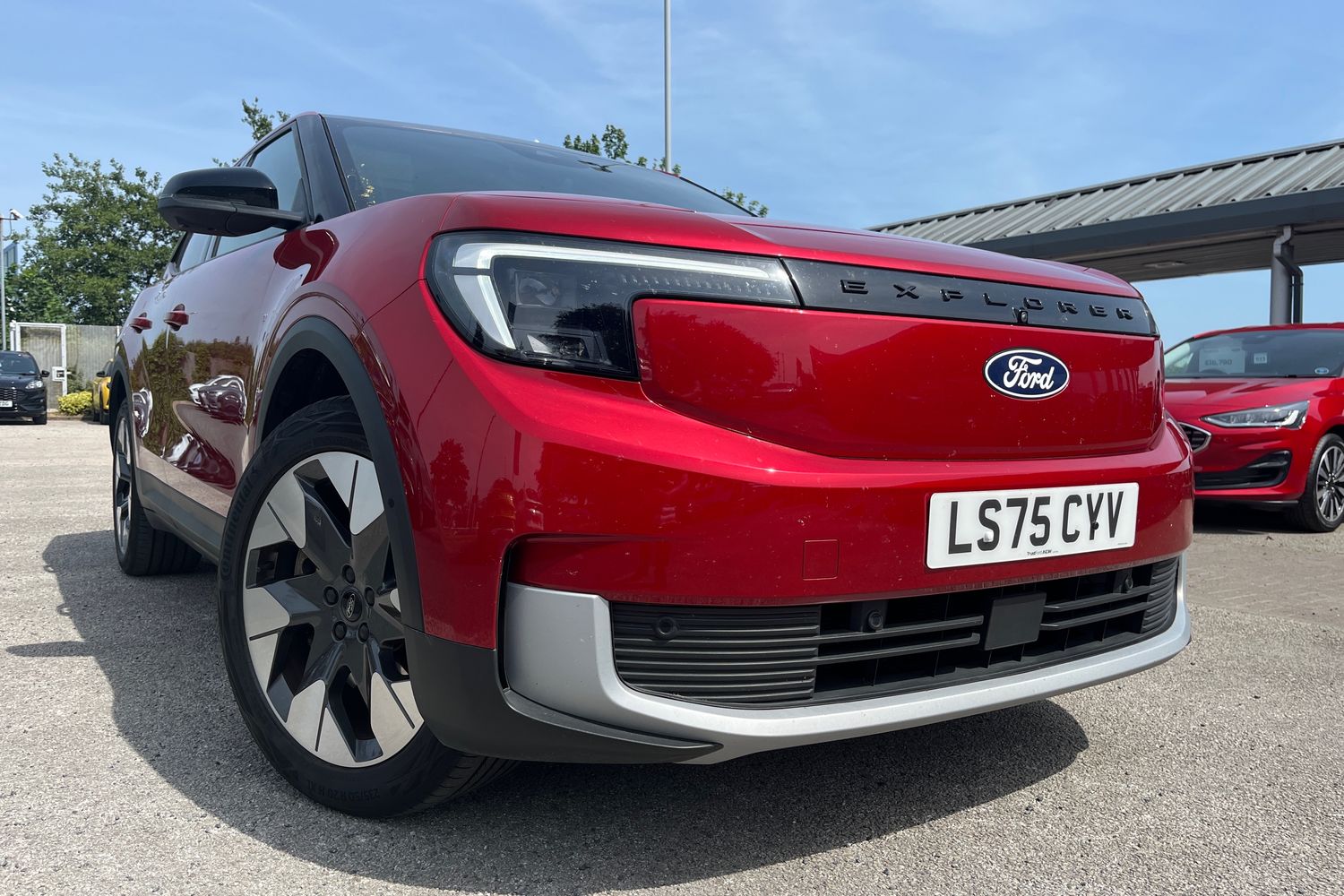 Ford Explorer Photo 36