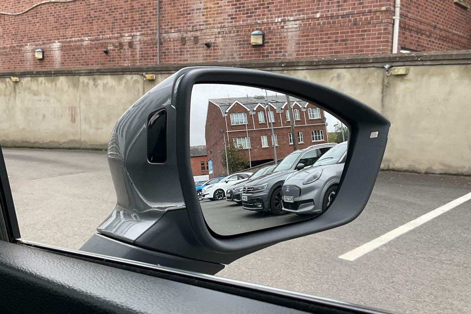 SEAT ATECA Photo 35
