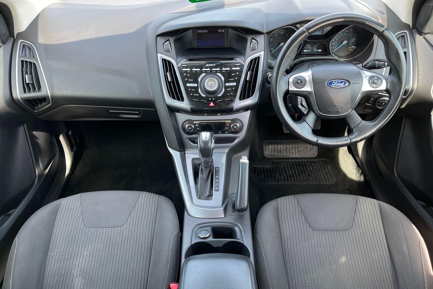Ford FOCUS Photo 9