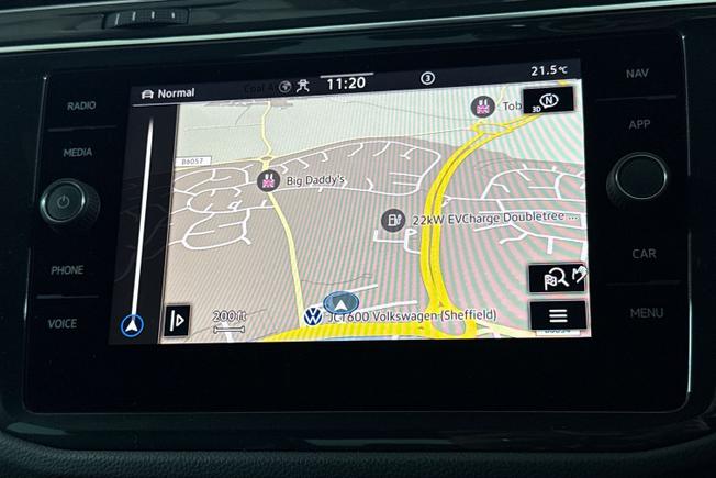VOLKSWAGEN Tiguan Photo 14