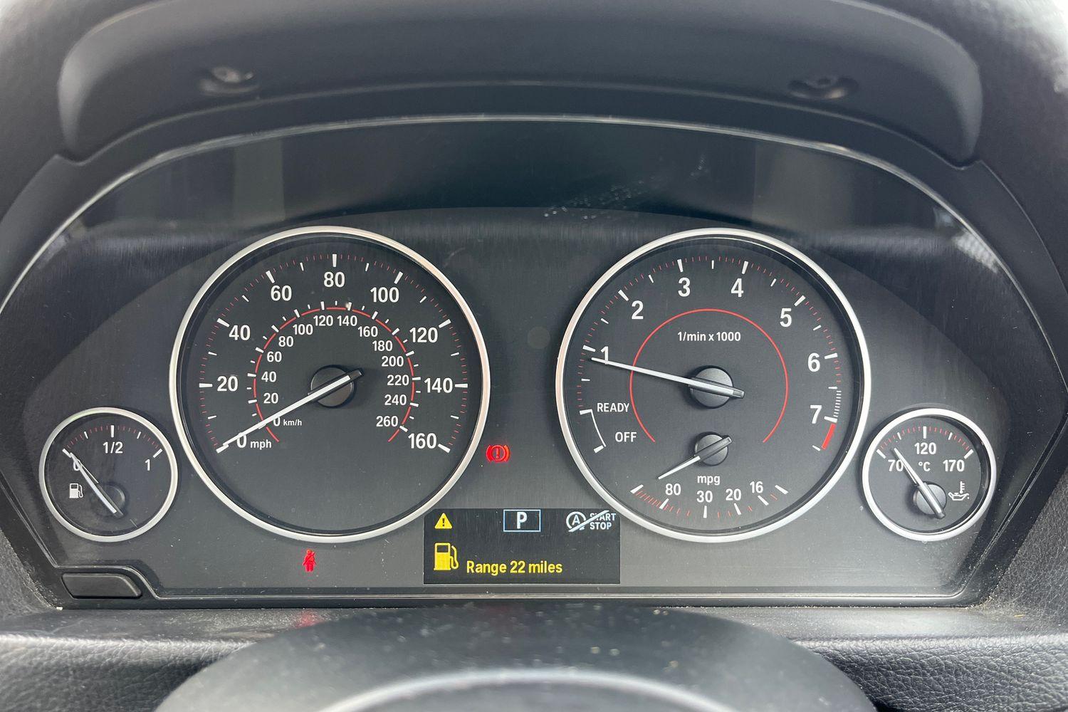 BMW 3 Series Photo 22