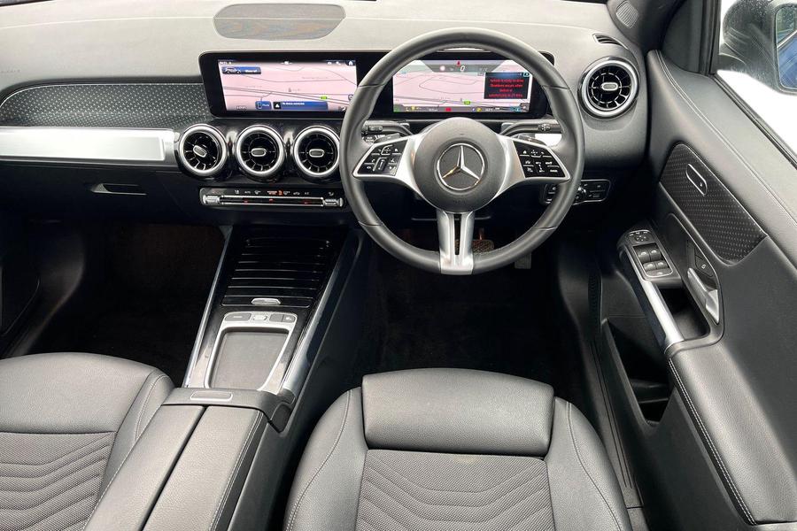 Mercedes-Benz GLB Photo autoimg-652114b7ab1c6537954f324fb80e0a0defe43402.jpg