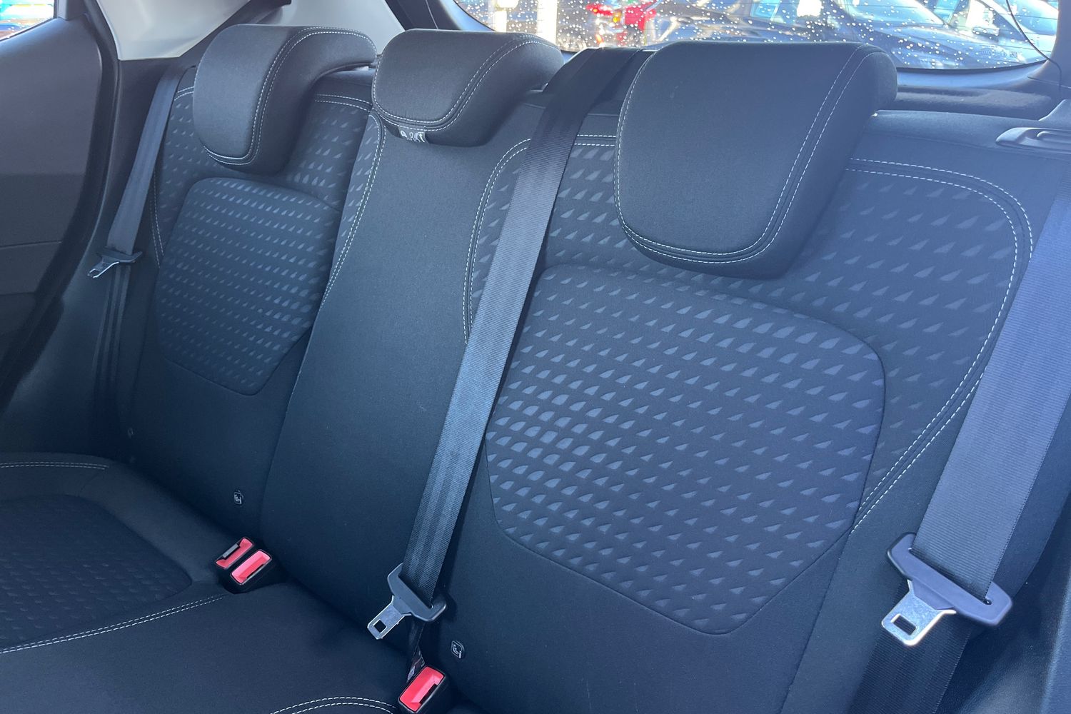 Ford FIESTA Photo 19