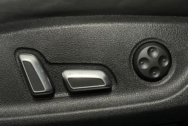 AUDI A6 Avant Photo 25