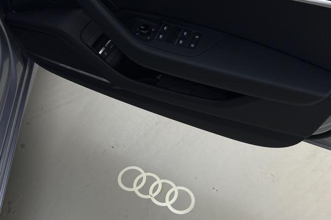 AUDI A6 Photo 24