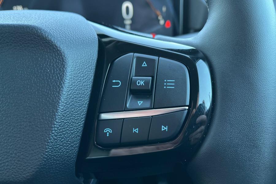 Ford Puma Gen-E Photo autoimg-652622340f802d55c26393ecb0dd0b64b294dae3.jpg