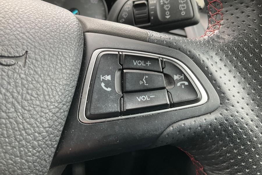 Ford ECOSPORT Photo autoimg-652699fcaab21237d4152bc90094020833b57051.jpg