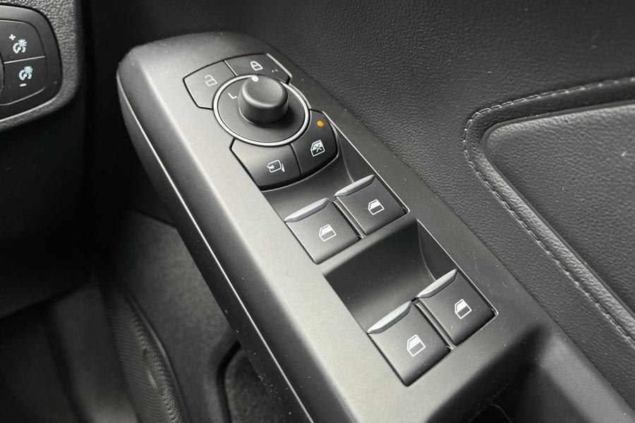 Ford Focus Photo autoimg-652aabeca3ff1956902a1bb2e66c4d7e1b598957.jpg