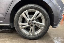 VOLKSWAGEN Polo Photo 5
