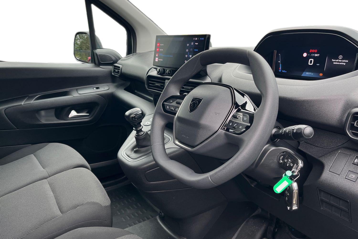 Peugeot PARTNER Photo 13