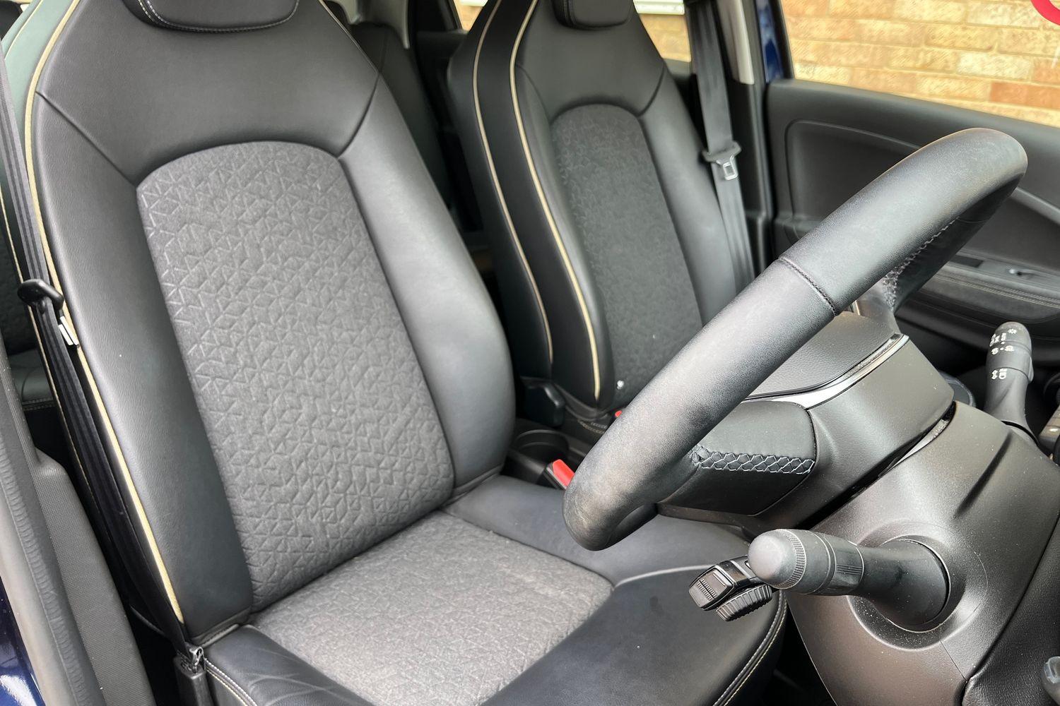 Renault ZOE Photo 16