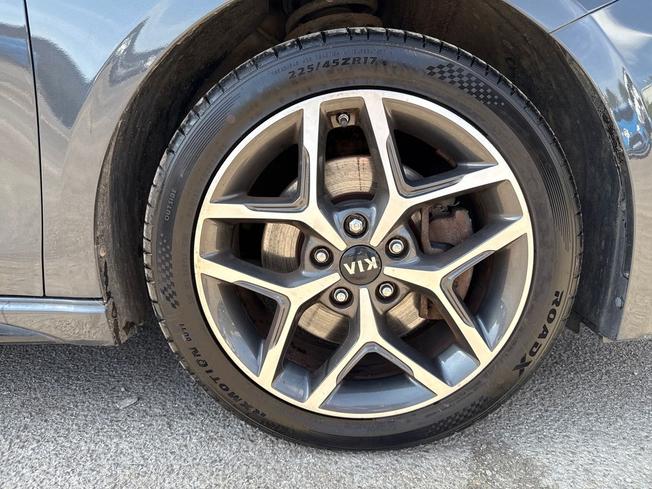 KIA Ceed Photo 5