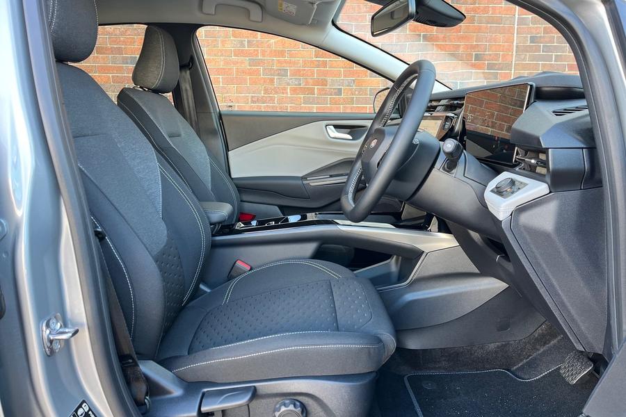 Ford PUMA Photo autoimg-653244dc3b63a61aa732e2649f92d25810914597.jpg