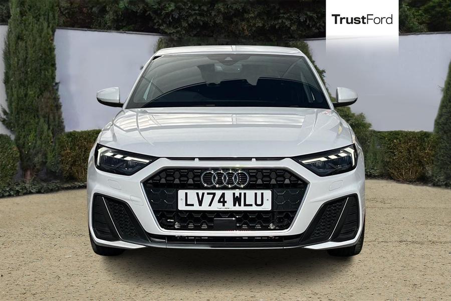 Audi A1 Photo autoimg-65377176005b608f3801ce759aaa66e88da7c7a4.jpg