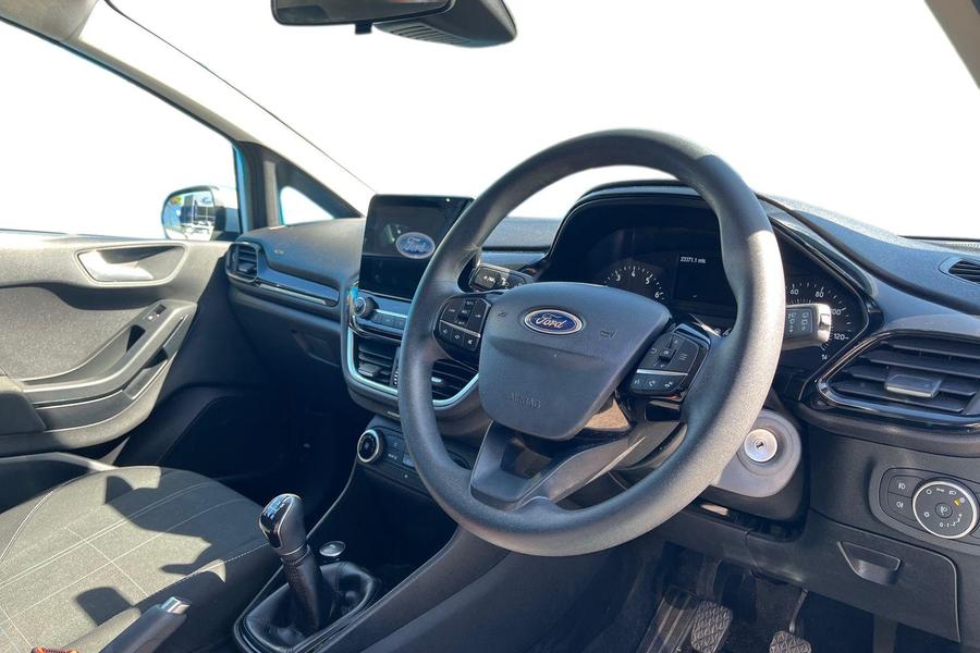 Ford FIESTA Photo autoimg-6537867e79c418d9441965fc40c8eb6eb3cedaf2.jpg