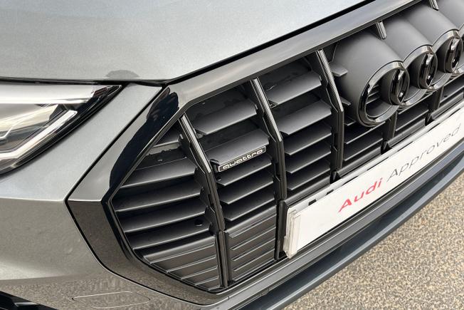 AUDI Q3 Photo 49