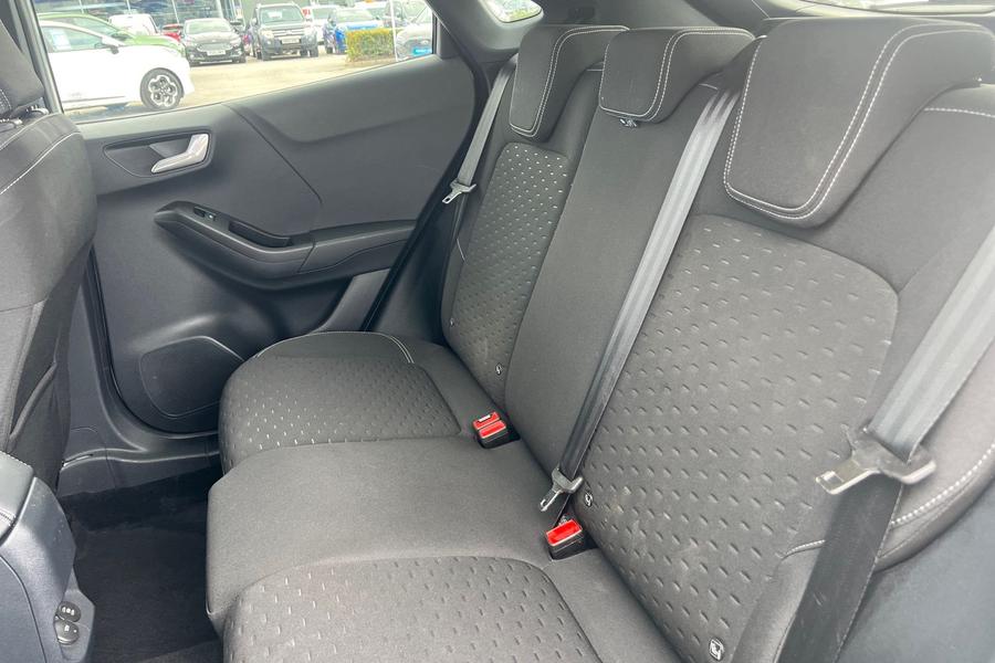 Ford PUMA Photo autoimg-653d41064b3fb60aa4e64e061171919fc8318f58.jpg