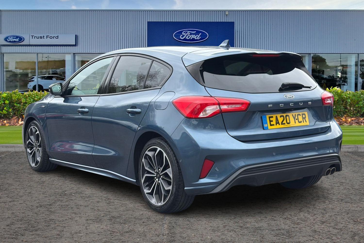 Ford FOCUS Photo 1