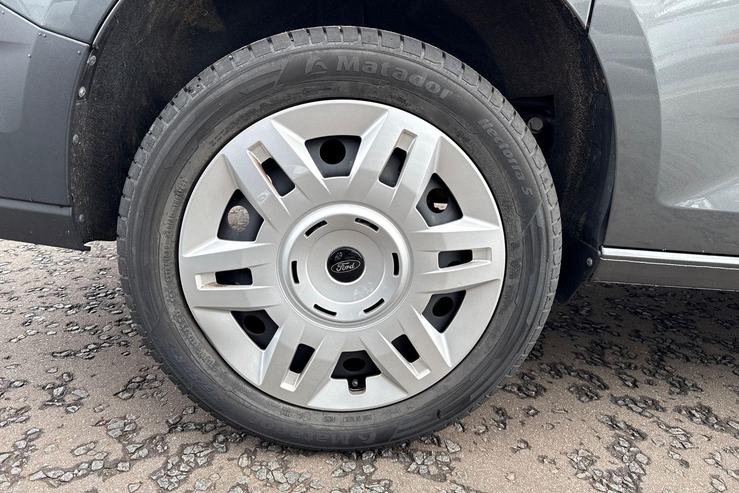 Ford TRANSIT CONNECT Photo 15