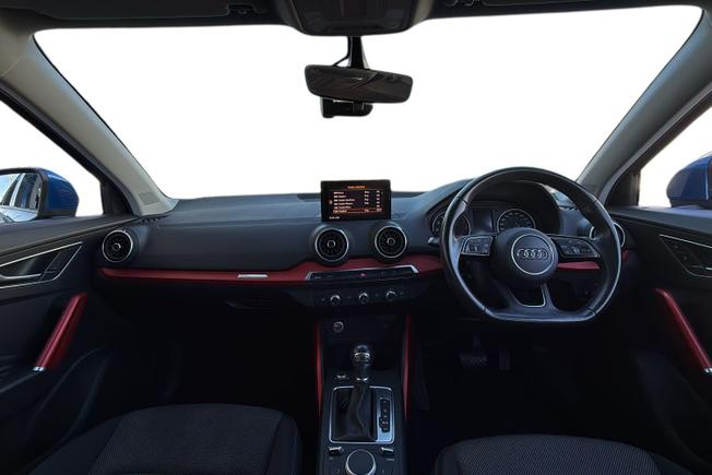 AUDI Q2 Photo 10