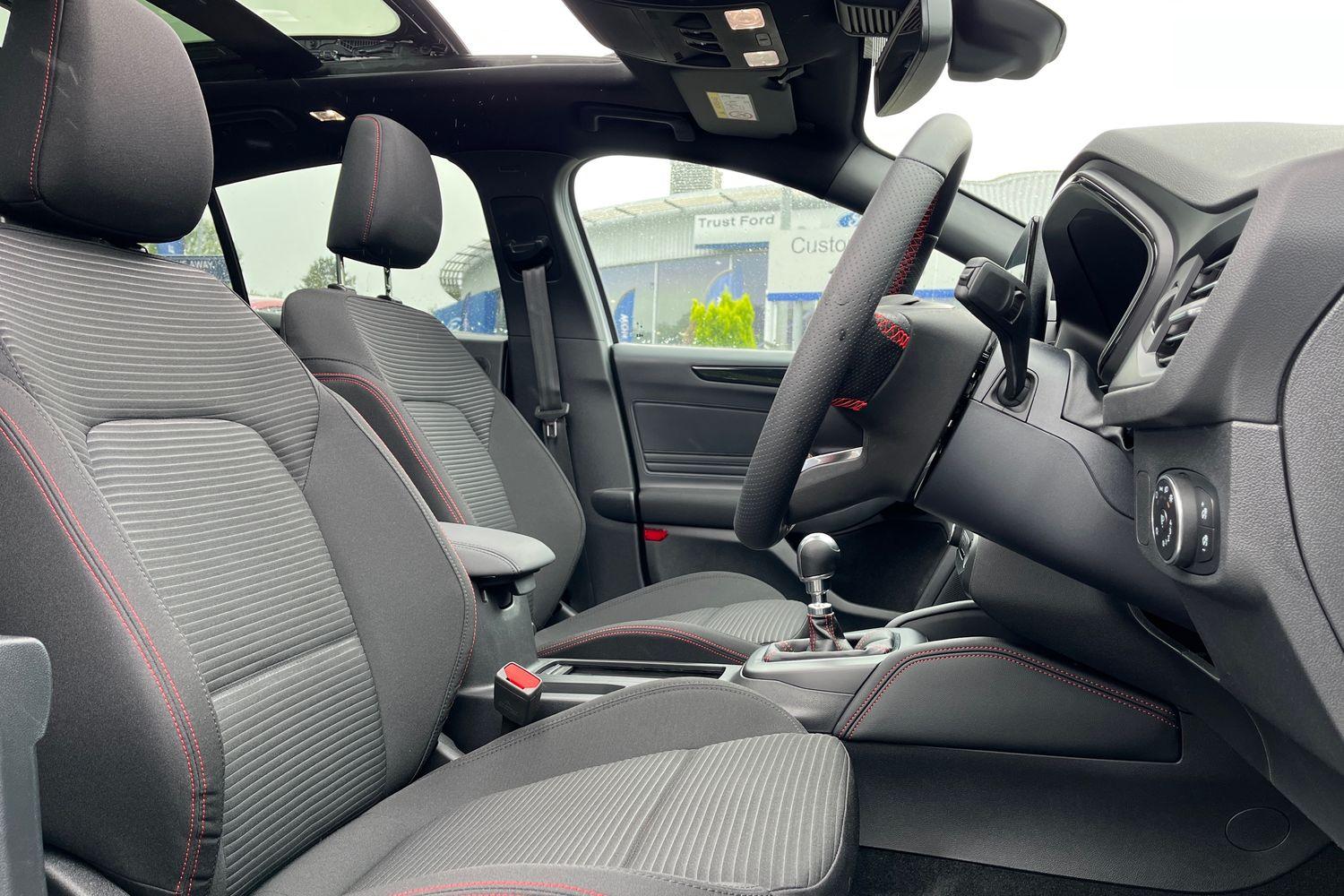Ford Focus Photo 16