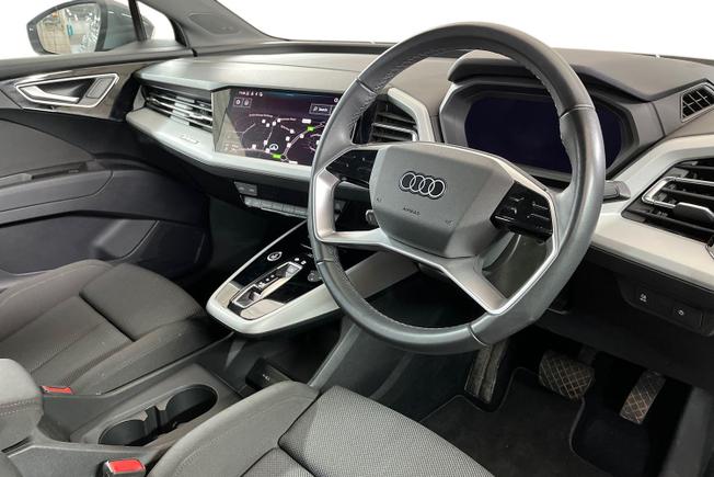 Audi Q4 E-Tron Photo 6
