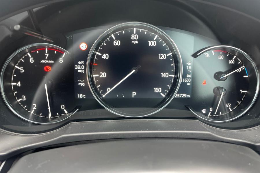 Mazda CX-5 Photo autoimg-654759d37f167472cb63d93bcb5ca09915f63250.jpg
