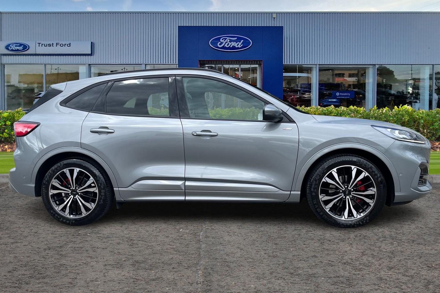 Ford Kuga Photo 2