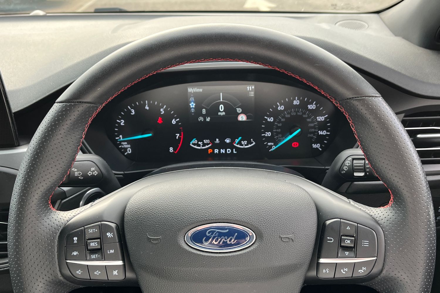 Ford FOCUS Photo 11
