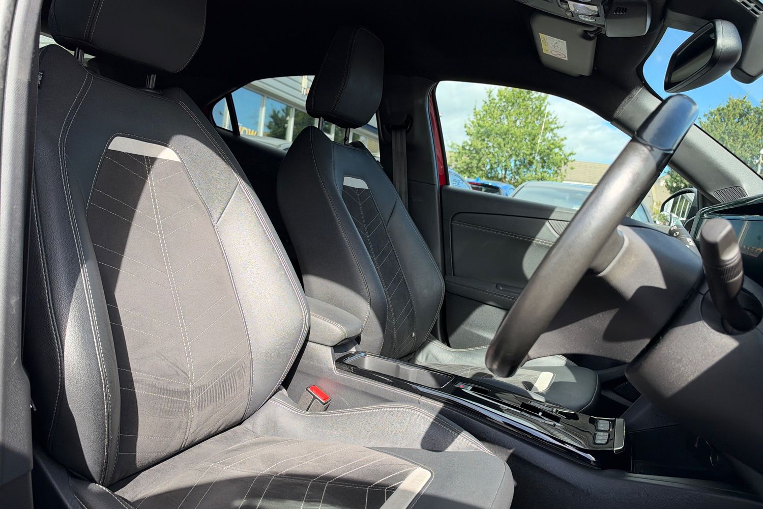Vauxhall MOKKA Photo 16