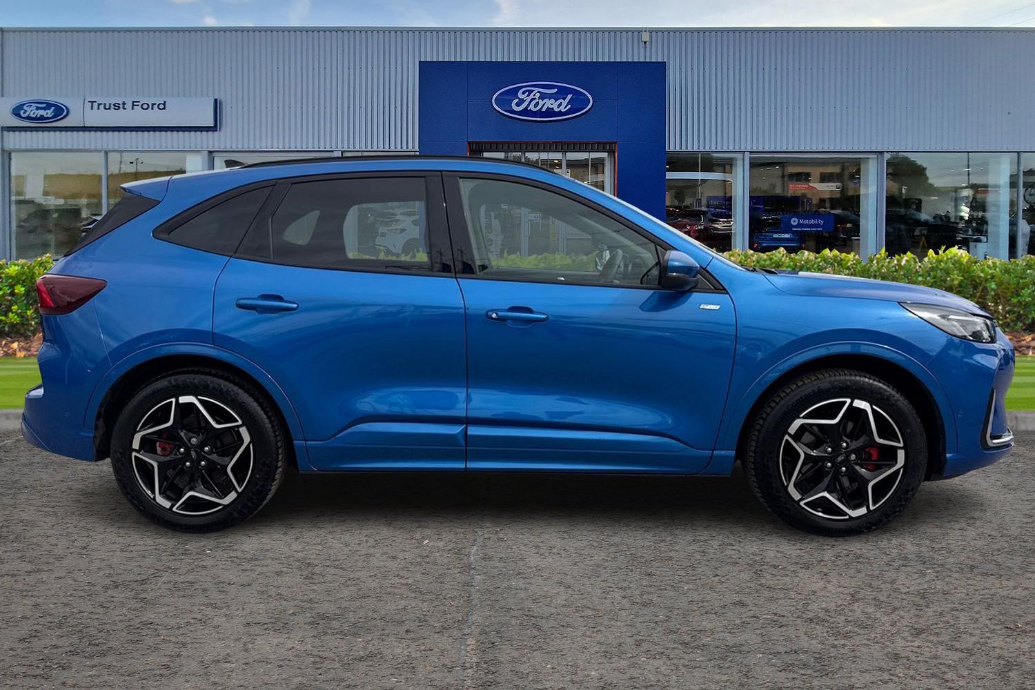 Ford KUGA Photo 2