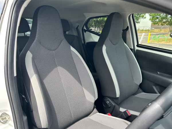 Toyota AYGO Photo autoimg-6552f6b20f97ed16eadcf399b82a9d60aa10becd.jpg