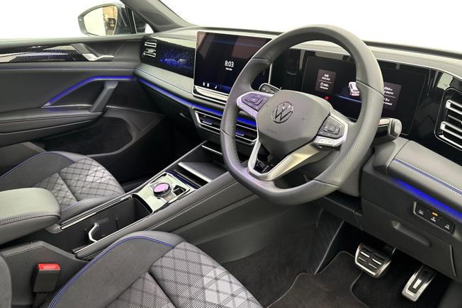 VOLKSWAGEN Tiguan Photo 6