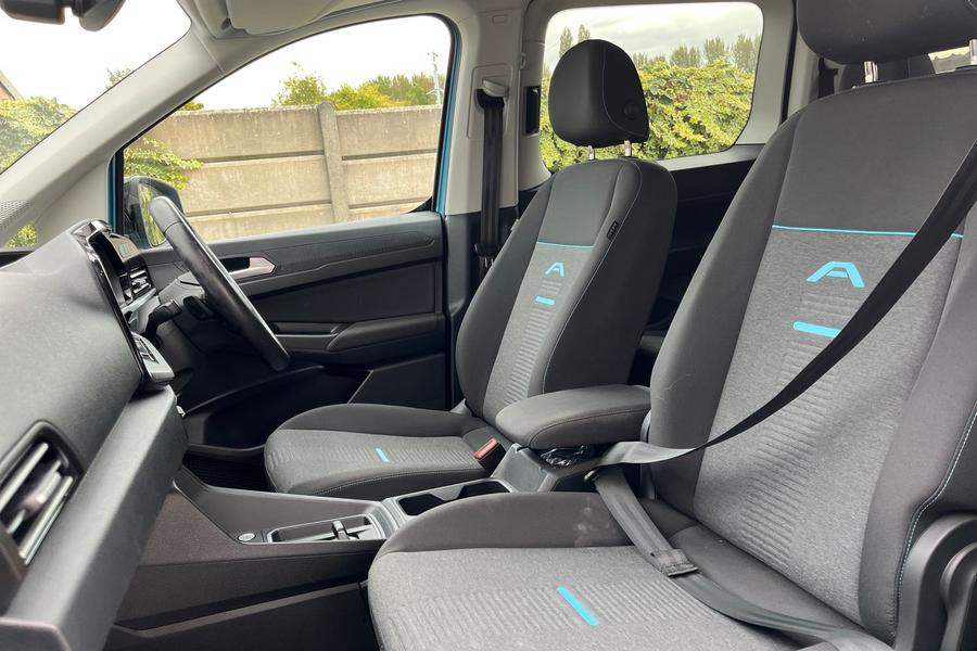 Ford TOURNEO CONNECT Photo autoimg-655802e6e7bfb2dfba3141ae2833ed85201ba367.jpg