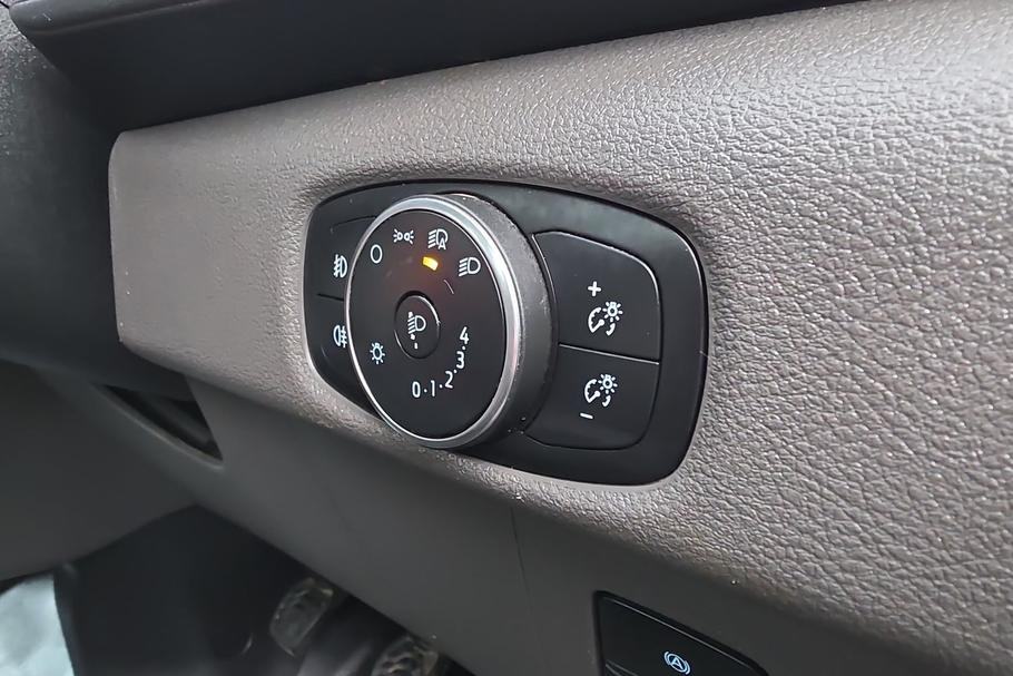 Used Ford TRANSIT 28