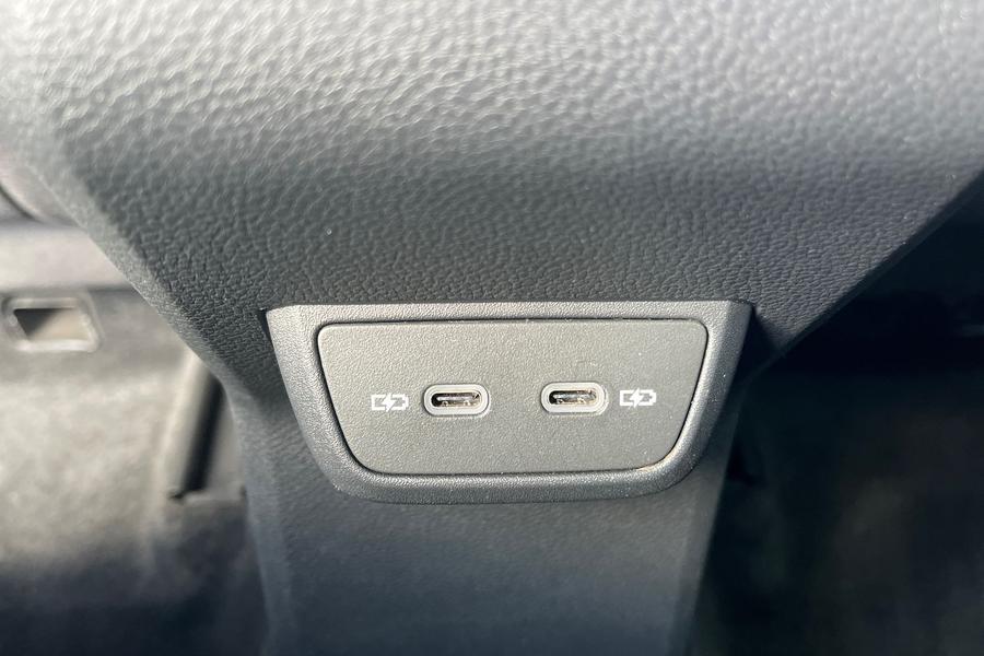 Volkswagen Polo Photo autoimg-655b3ce61ef8dcd3e560c2cbec5d61166e21d878.jpg