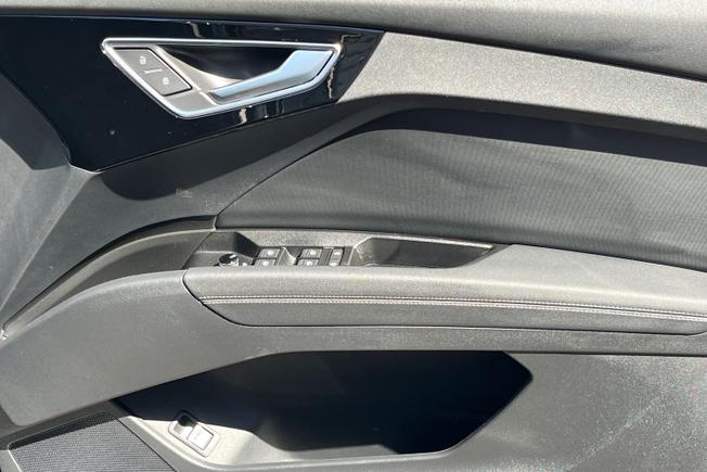 AUDI Q4 E-Tron Photo 40