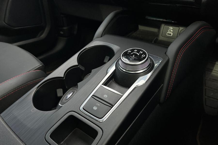 Ford Kuga Photo autoimg-655f0a8bce9c8e93cbb934d559497a3a04a888c6.jpg