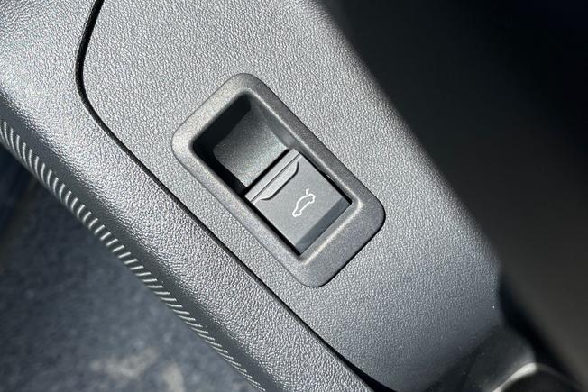 AUDI Q6 E-Tron Photo 37