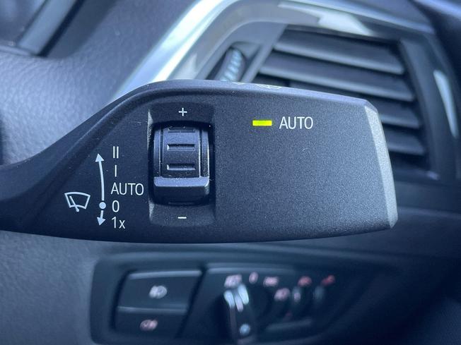 BMW 2 Series Photo 35