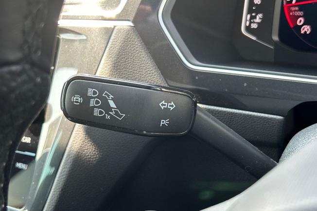 VOLKSWAGEN Tiguan Photo 49