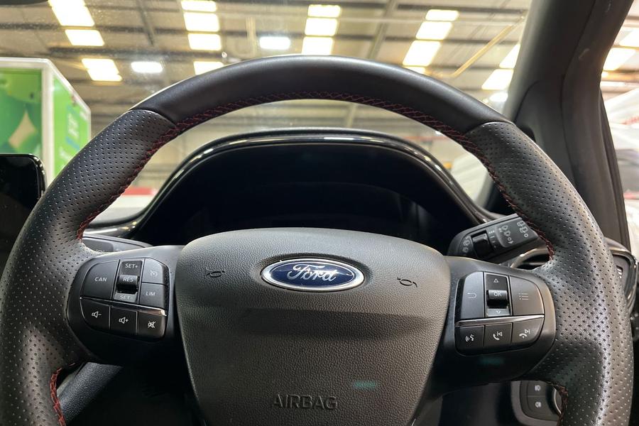 Ford FIESTA Photo autoimg-656abbeaa3f41c509a1e9ed52e358da7a3e643d1.jpg