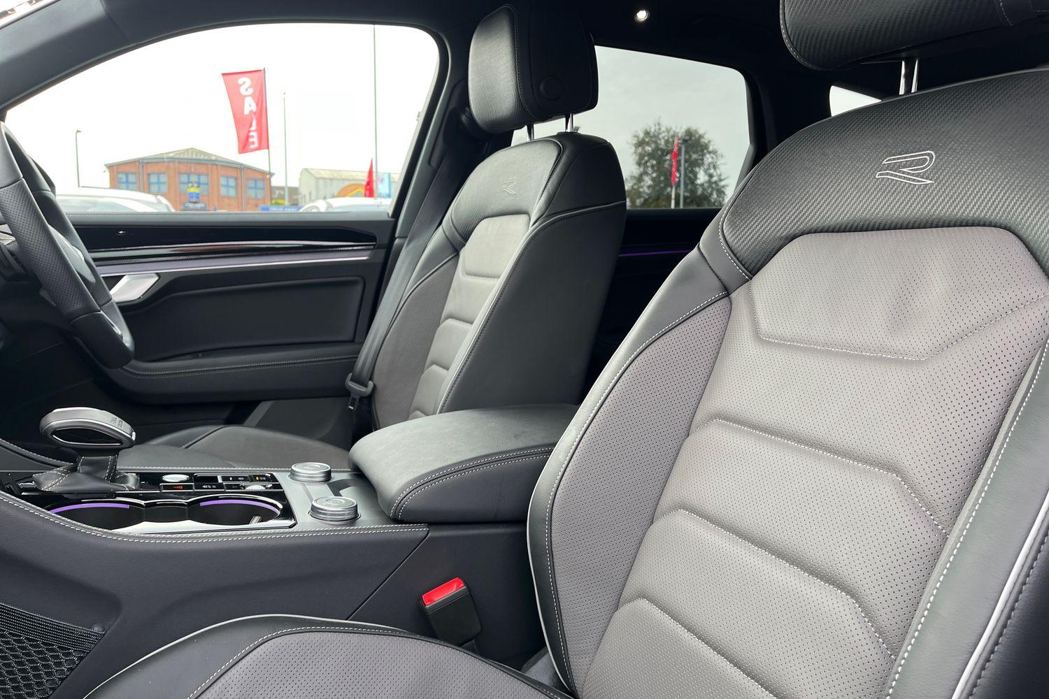 Volkswagen TOUAREG Photo 18