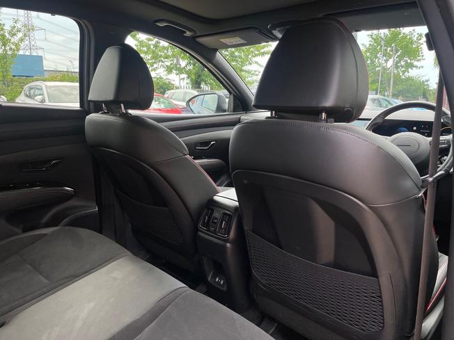 HYUNDAI Tucson Photo 32